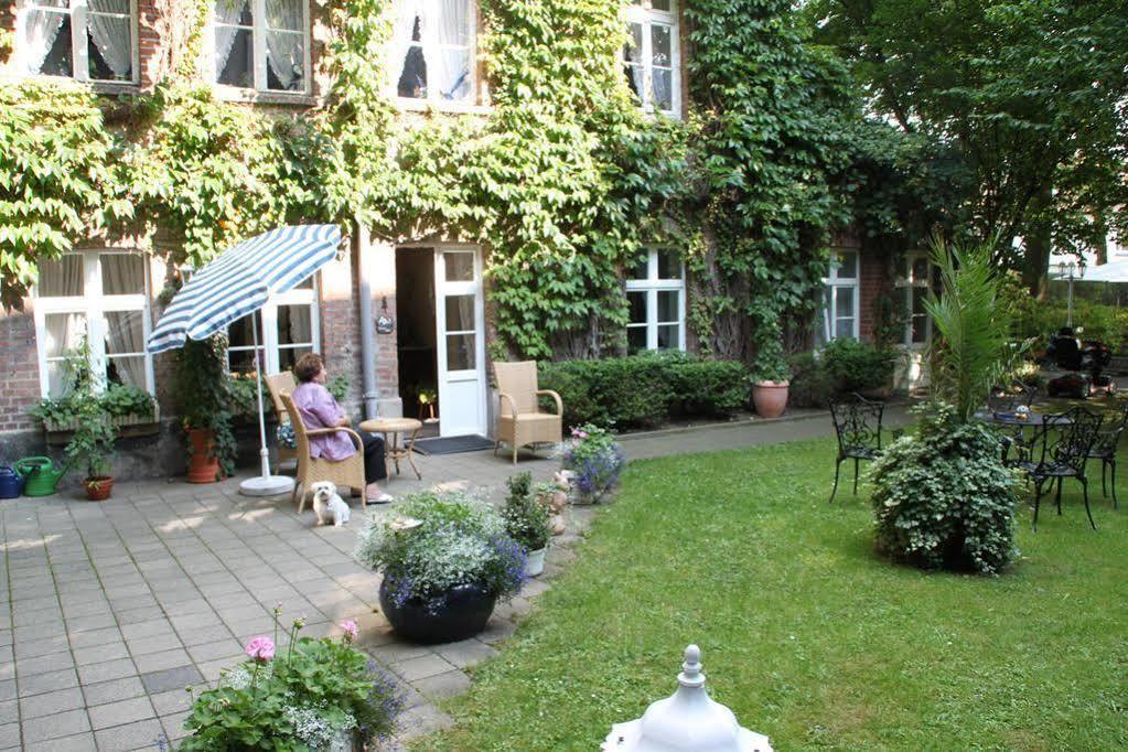 Hotel Villa Koenigin Luise Bad Pyrmont Exterior photo